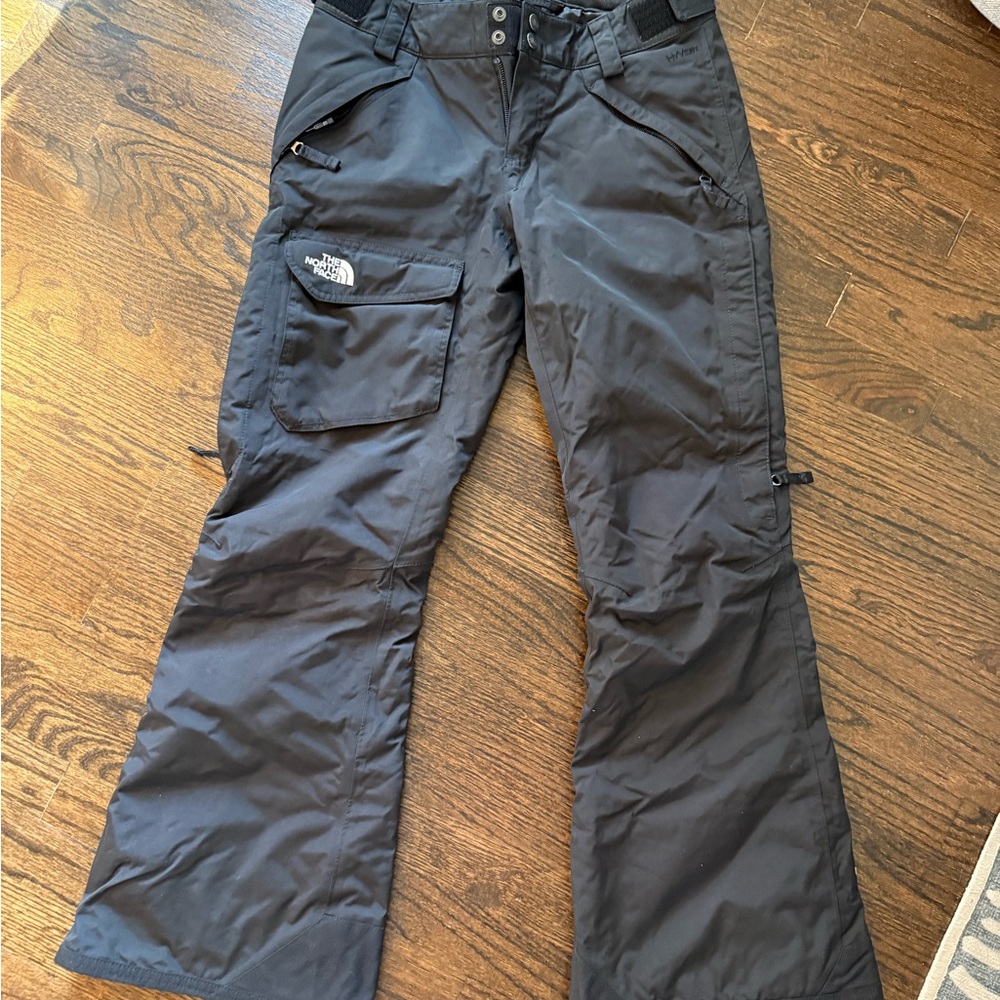 The North Face Black Waterproof Ski snowboard Pants with Cargo Pocket